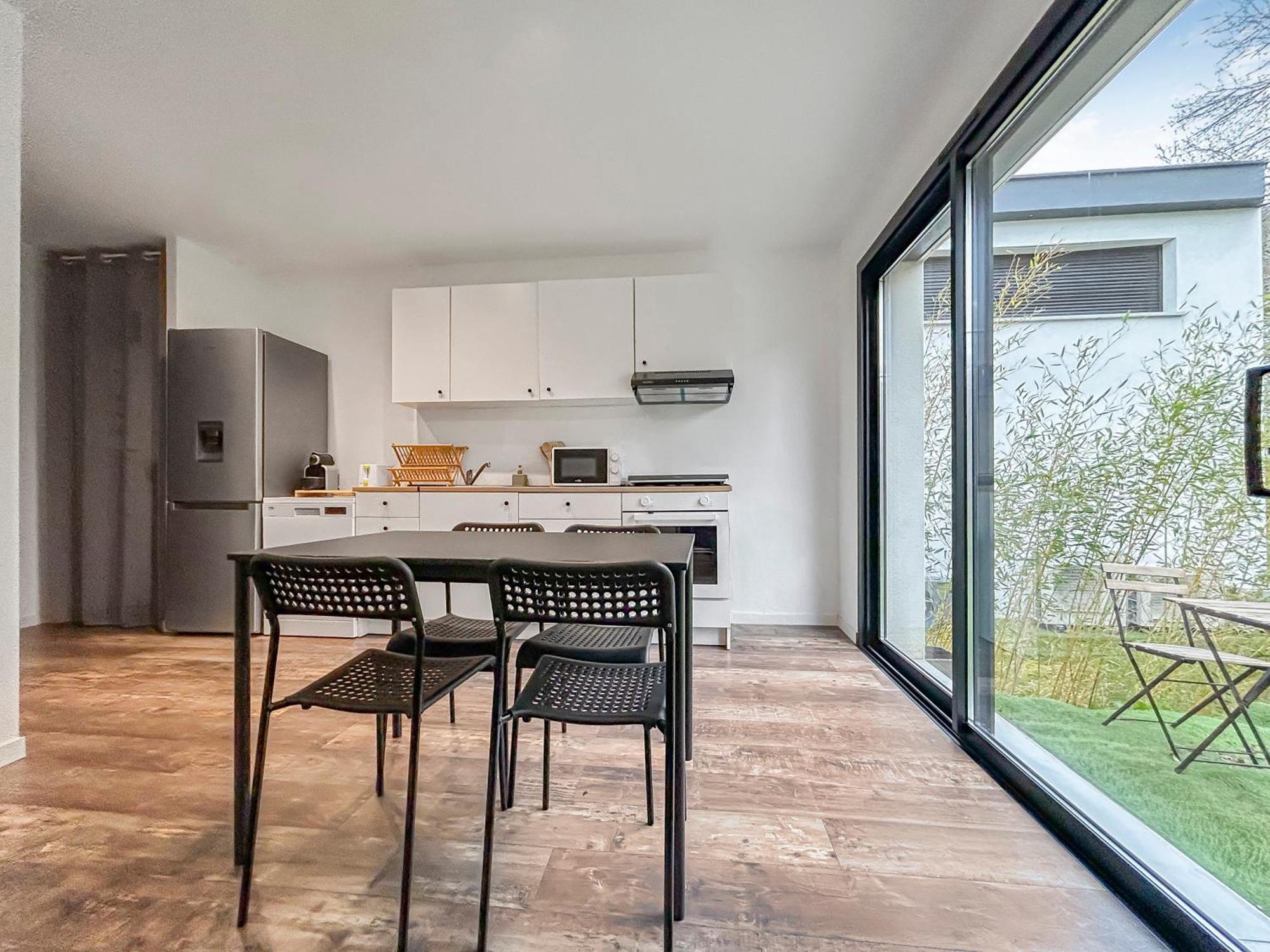 Maisonnette Lumineuse Avec Jardin Bordeaux Arena Bouliac Exterior photo